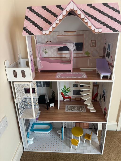Buy & Sell Dickens Heath Solihull - Photos for Wooden Dolls House