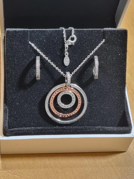 Buy & Sell West Green North London - Photos for Pandora Two-tone Circles Necklace And Earring