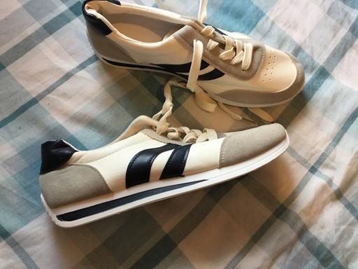 Buy & Sell Woodcross Wolverhampton - Photos for Ladies New Trainers size Small 7