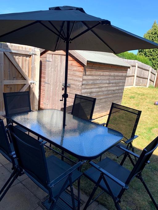 Buy & Sell Town Centre Telford and Wrekin - Photos for 6 seater Garden Dining Set