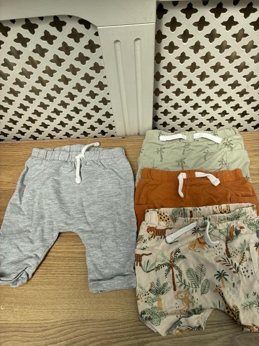 Buy & Sell Upper Edmonton North London - Photos for Tu Baby boy shorts and trousers