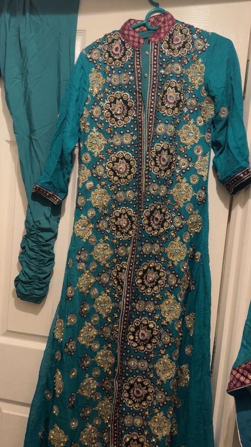 Buy & Sell Luton Town Centre Luton - Photos for Pakistani outfit wedding outfit