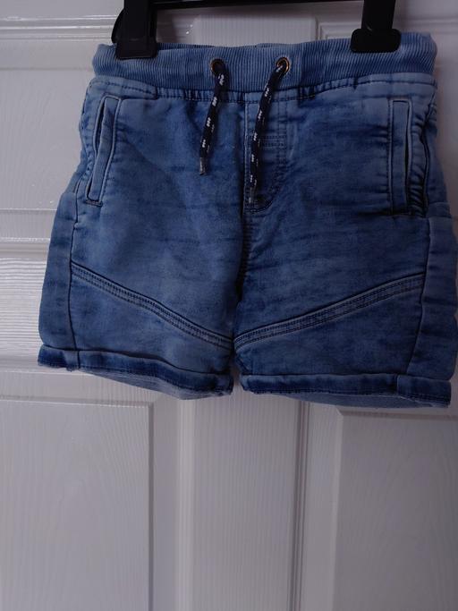 Buy & Sell Woodthorpe Charnwood - Photos for Boys jeans shorts size 5-6 years