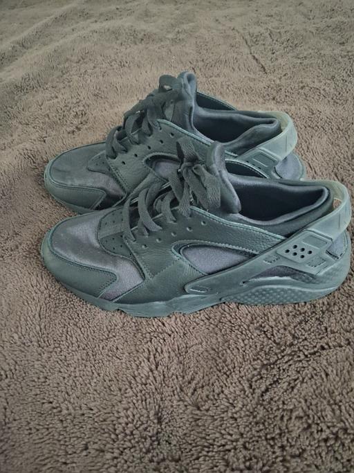 Buy & Sell Queensway Central London - Photos for Nike Huarache Size 8