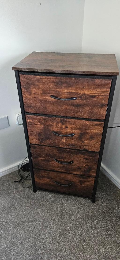 Buy & Sell Bilston Wolverhampton - Photos for 4 drawer chest of drawers and 2 drawer set