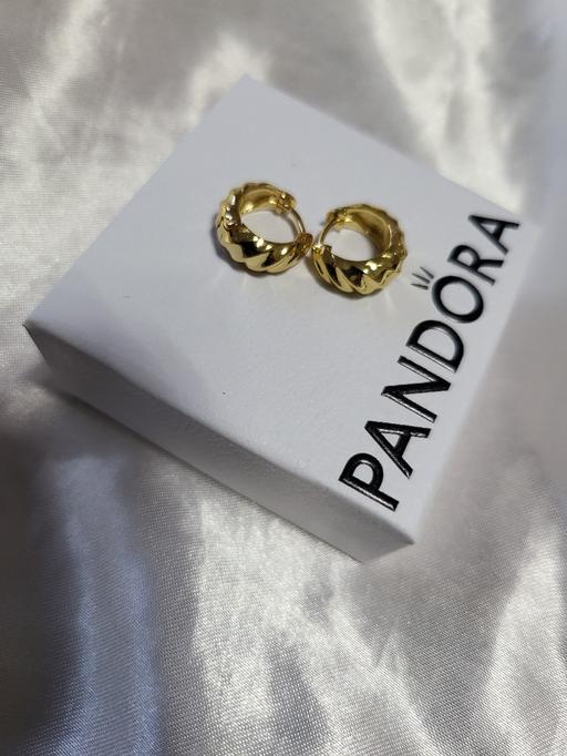 Buy & Sell Healey Rochdale - Photos for Pandora 14k gold-plated rippled huggie hoop