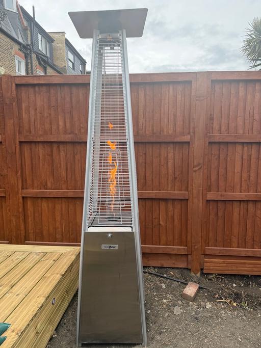 Buy & Sell Wandsworth South West London - Photos for REALGLOW Pyramid Patio Heater