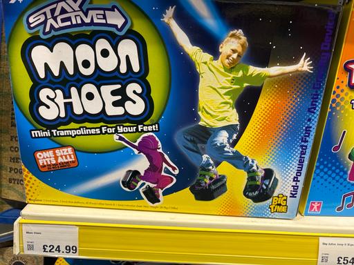 Buy & Sell Smeeth Tunbridge Ashford - Photos for Moon shoes