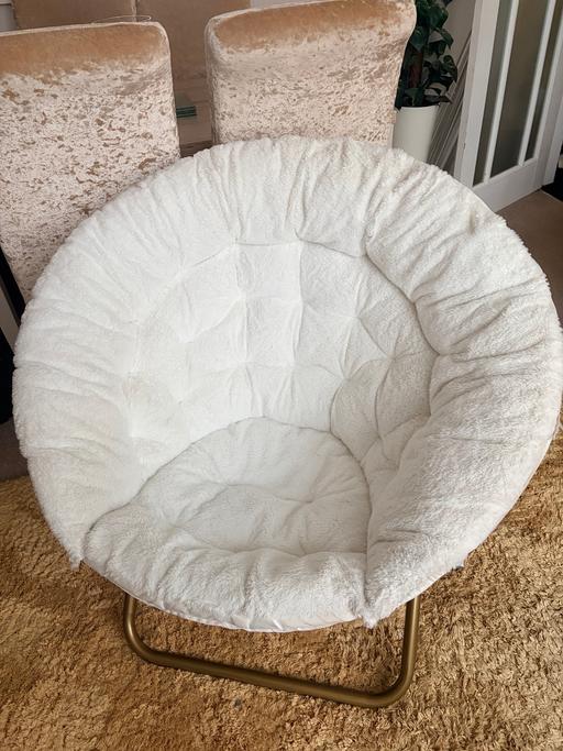 Buy & Sell Lambeth South West London - Photos for PENDING Off white papasan moon chair. SW2