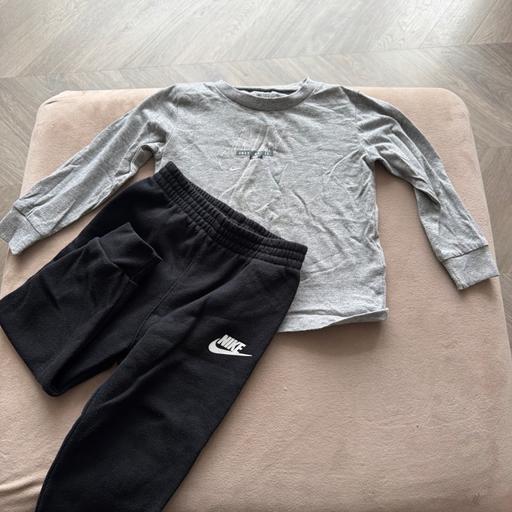 Buy & Sell Bethnal Green East London - Photos for Boys nike set size 2 years old