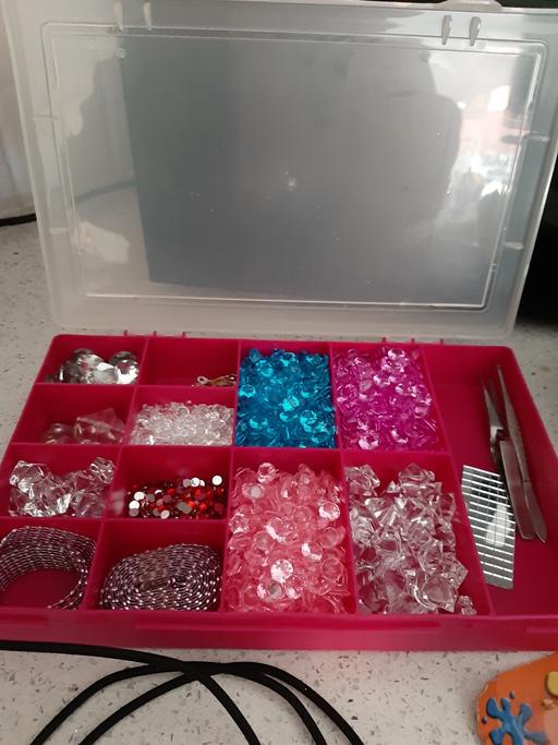 Buy & Sell South Hylton Sunderland - Photos for craft gems and box