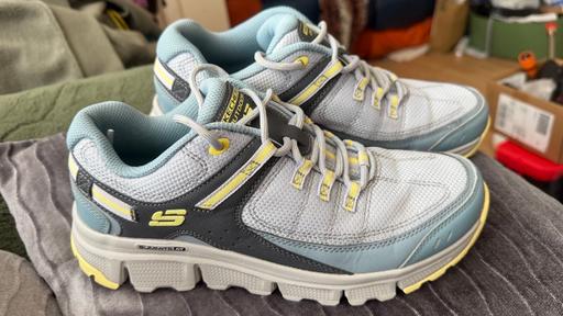 Buy & Sell Southwick Sunderland - Photos for Skechers Outdoor Trainers Size 6uk