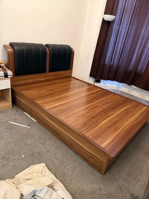Buy & Sell Old Ford East London - Photos for King size Bed