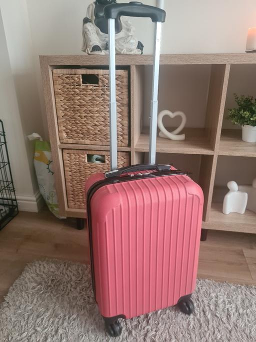 Buy & Sell Hall Green Birmingham - Photos for pink hard shell 4 wheel cabin suitcase
