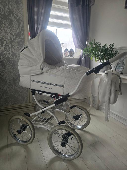 Buy & Sell All Saints East London - Photos for white pram