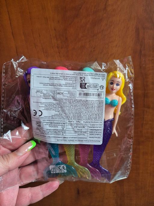  — new 4pk Mermaid Dolls
