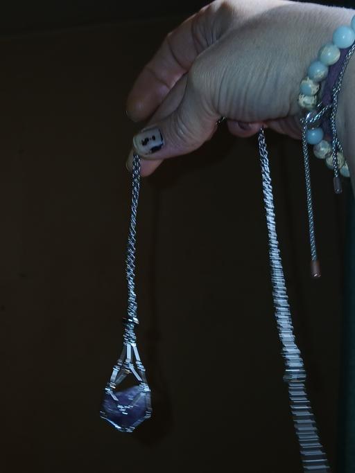 Buy & Sell Hainworth Bradford - Photos for Real Crystal, stainless-steel Chain.