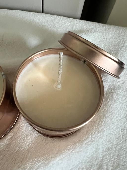 Buy & Sell Hetton-Le-Hole Sunderland - Photos for 2 Real Perfumed Candles ( New )
