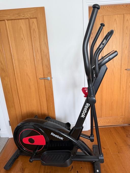 Buy & Sell Alexandra Palace North London - Photos for Cross trainer rebook bike