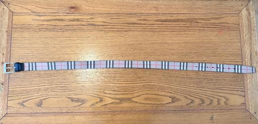 Buy & Sell Bedfont Hounslow - Photos for Burberry Louis Belt Sn05 Biege/Black 95