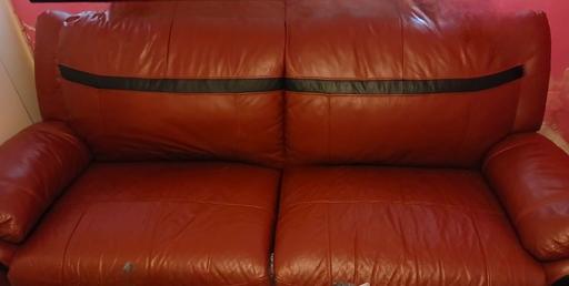 Buy & Sell Luton Bedfordshire - Photos for 3&2 Pce leather sofas