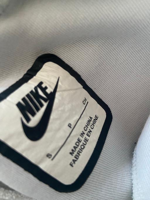 Buy & Sell Mansfield Town Centre Mansfield - Photos for Nike tech white joggers