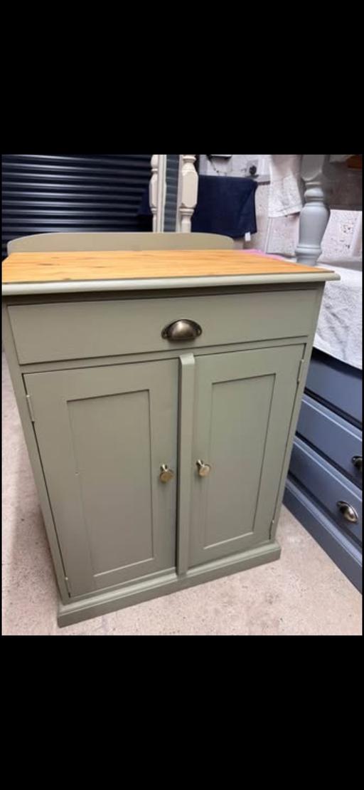 Buy & Sell Hoobrook Wyre Forest - Photos for Pine cupboard