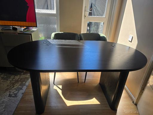 Buy & Sell Hoxton North London - Photos for 6 Seater Black Oval Dining Table