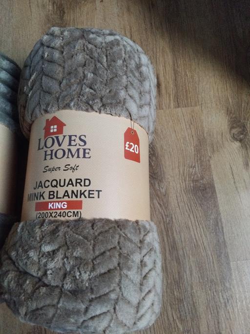 Buy & Sell Bushbury Wolverhampton - Photos for king size mink blanket king size