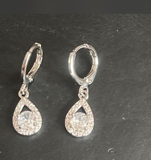 Buy & Sell Whitchurch Bath and North East Somerset - Photos for Silver colour crystal drop small earrings