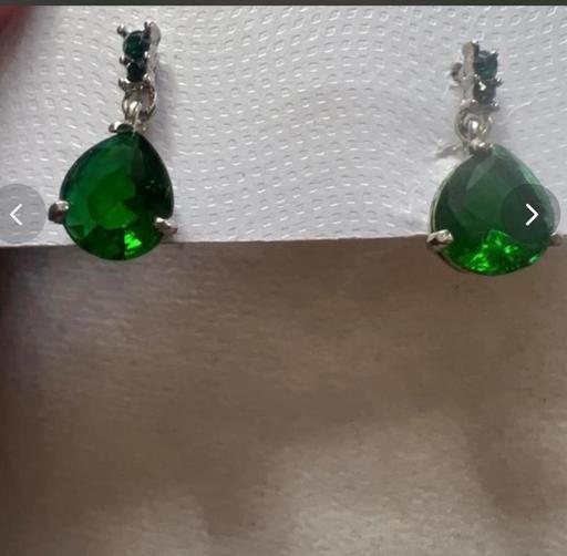 Buy & Sell Stockwood Bristol - Photos for Silver colour crystal green earrings