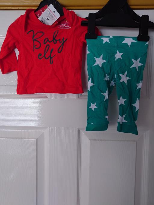  — Babies Christmas pyjamas size up to 1 month