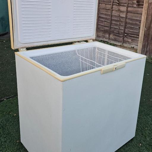 Buy & Sell Swan Village Sandwell - Photos for Chest Freezer (200 litres) - Delivery *