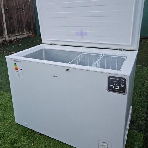 Buy & Sell Swan Village Sandwell - Photos for Large Chest Freezer (300 litres) - Delivery *