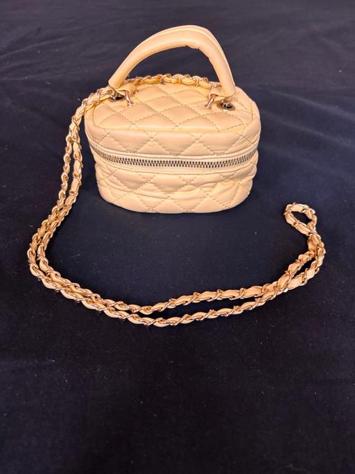 Buy & Sell Hornsey North London - Photos for Small handbag