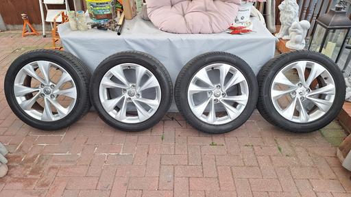 Vehicles Tamworth Staffordshire - Photos for Alloy Wheels