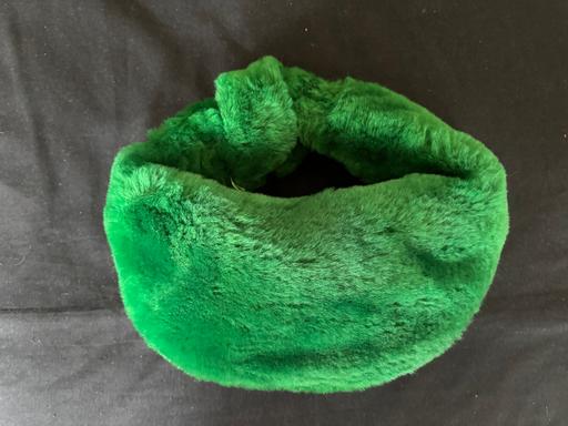 Buy & Sell Hornsey North London - Photos for Small fur clutch bag