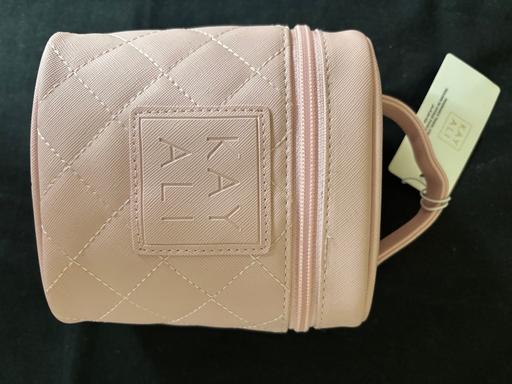 Buy & Sell Hornsey North London - Photos for Fragrance travel case