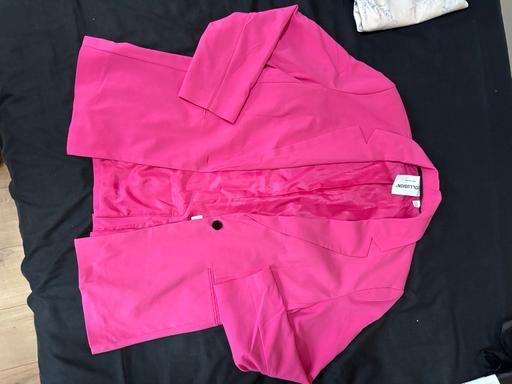 Buy & Sell Hornsey North London - Photos for Pink blazer
