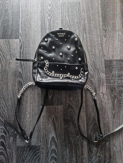 Buy & Sell Scholes Rotherham - Photos for Victoria Secrets S black back pack