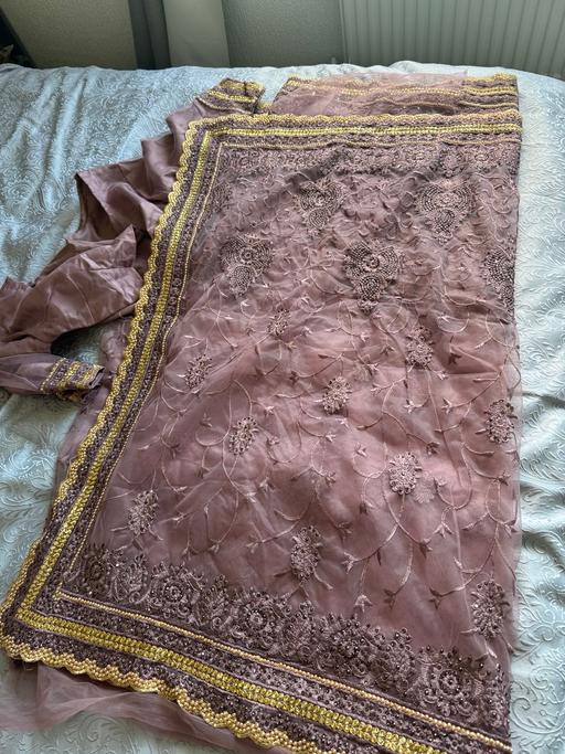 Buy & Sell West Norwood South East London - Photos for Pink saree