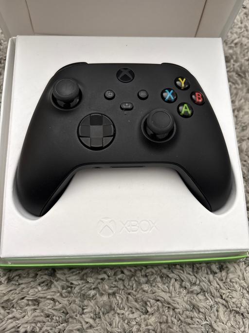 Buy & Sell Moseley Village Wolverhampton - Photos for Xbox one controller