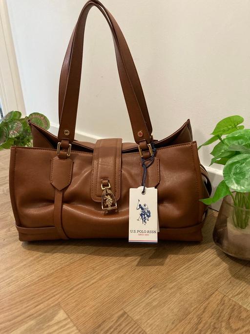 Buy & Sell Barking Barking and Dagenham - Photos for Hand bag polo