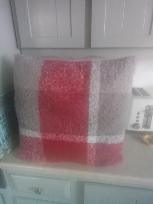 Buy & Sell Streetly Walsall - Photos for LARGE CUSHION