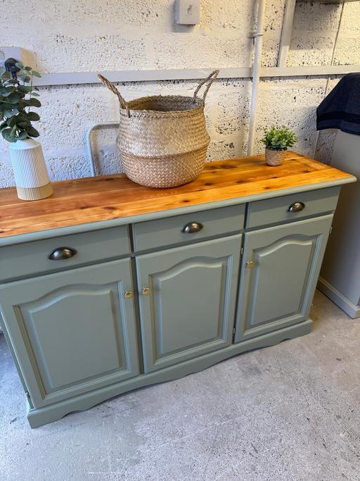 Buy & Sell Hoobrook Wyre Forest - Photos for Large pine sideboard