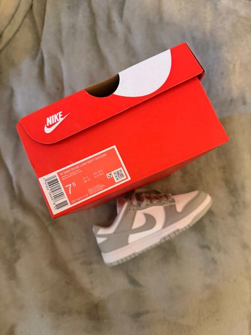 Buy & Sell Fieldhead Business Centre Bradford - Photos for Nike Dunk Low BNIB UK5 “Light Smoke Grey” 