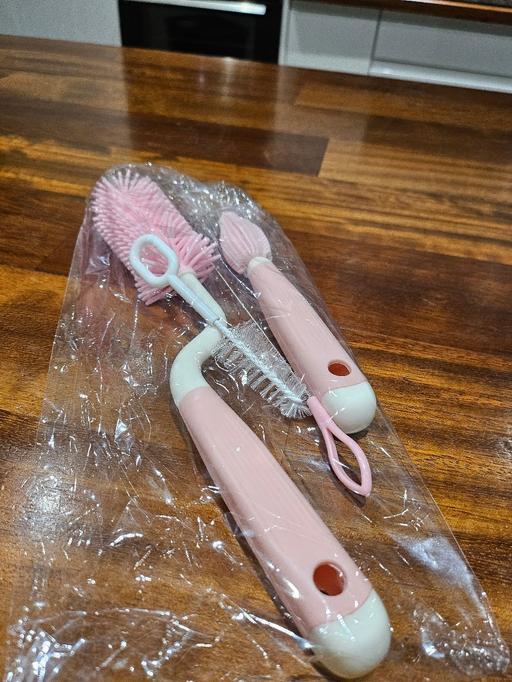 Buy & Sell Bradmore Wolverhampton - Photos for Pk 4 bottle brushes