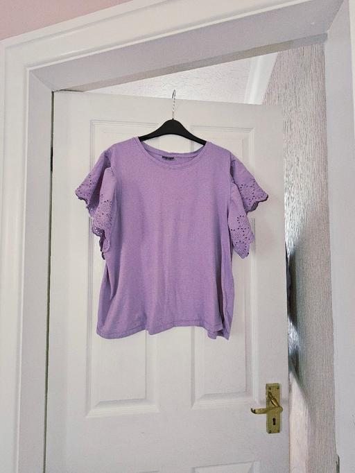 Buy & Sell Newton Doncaster - Photos for T-shirt, size 16/18