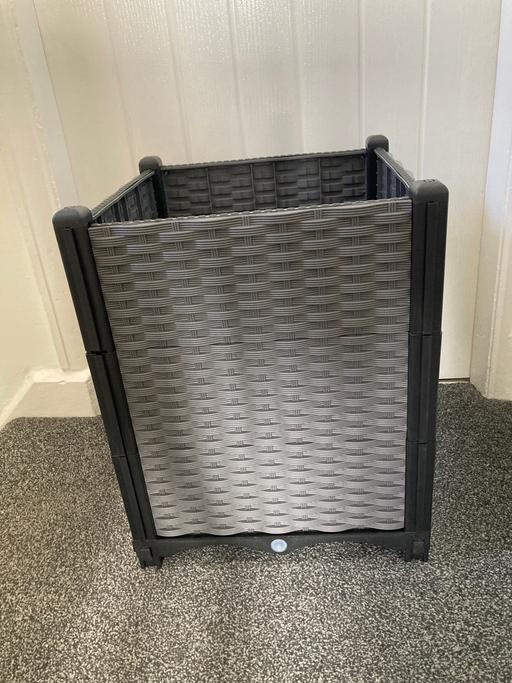 Buy & Sell Sedgley Dudley - Photos for Large planter