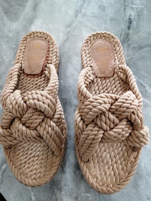 Buy & Sell Wednesfield Wolverhampton - Photos for ladies size *6*
